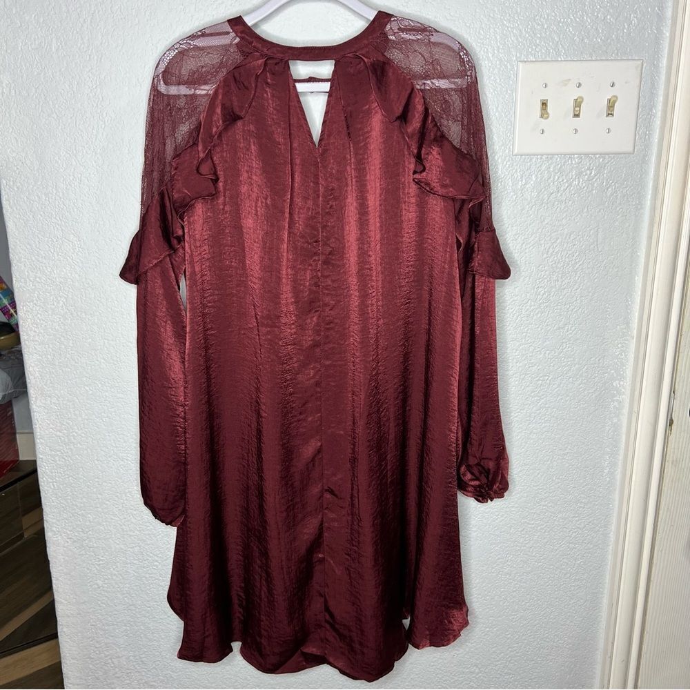 NEW Umgee Satin & Lace Long Sleeve Short Burgundy Holiday Party Dress Sz M - Picture 3 of 11
